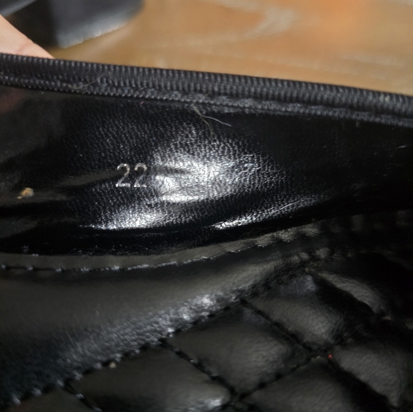 Vintage Louis Vuitton shoes. - Picture 4 of 17